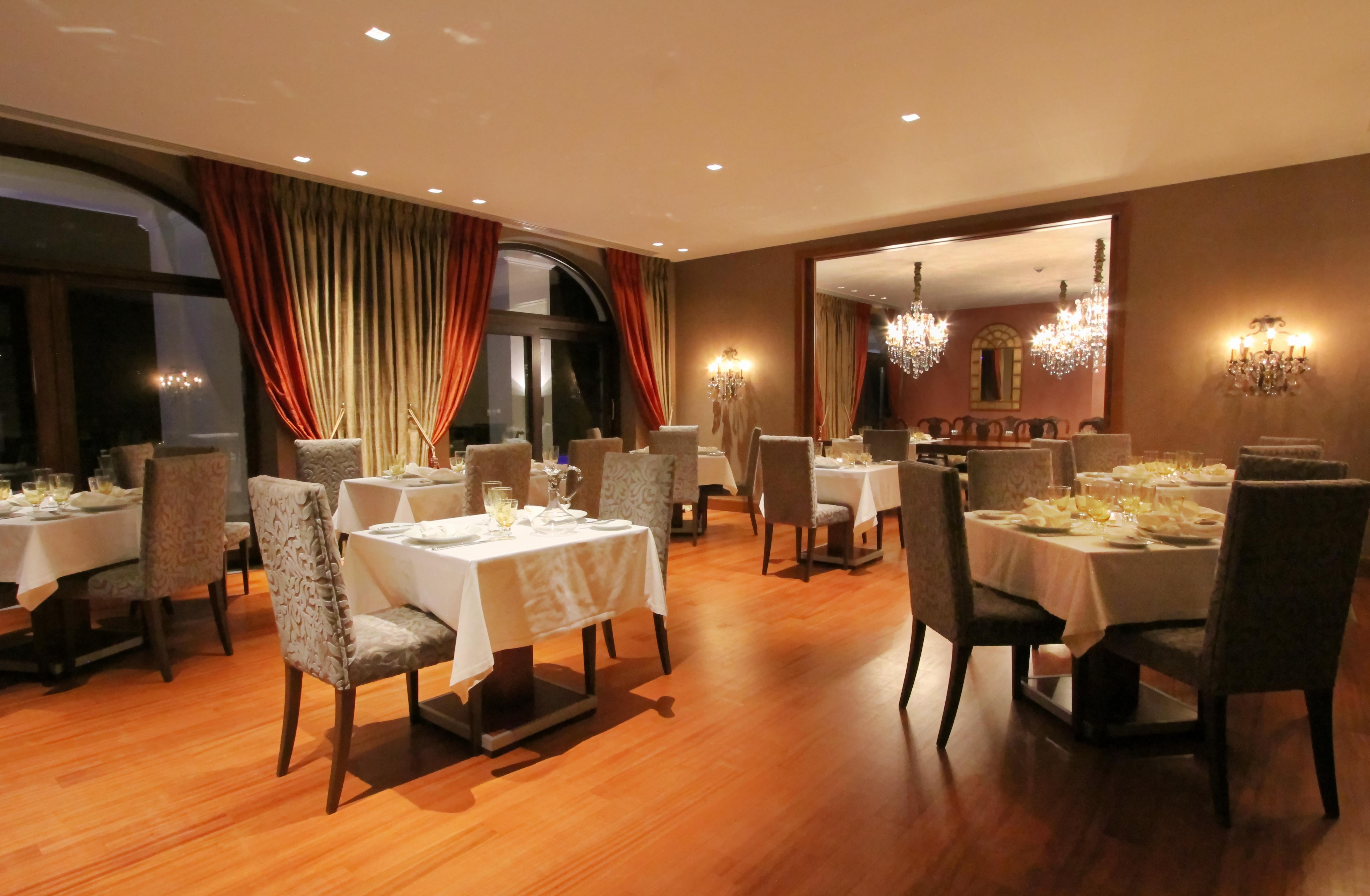 호텔 뒤 락 콩그레스 센터&스파 이오아니아 외부 사진 Restaurant